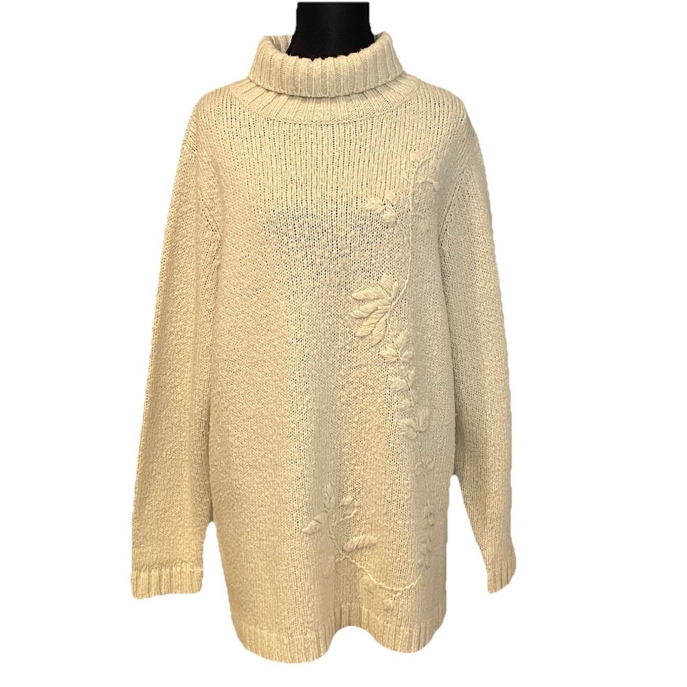 Plus Size 18/20 Cream Turtleneck Sweater Embroidered Leaf Detail Coastal